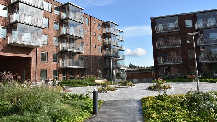 I morgon lördag, den 16 oktober, inviger Ronnebyhus sin första nybyggda fastighet på länge. Nästan samtliga 84 lägenheter är uthyrda.