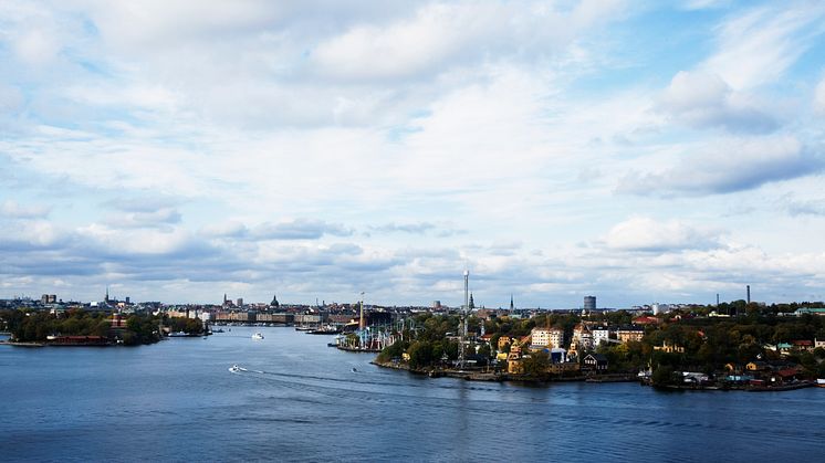 Färre än en procent av Stockholms bostadsrättsföreningar med tomträtt har lyckats genomföra ett friköp sedan 2017.