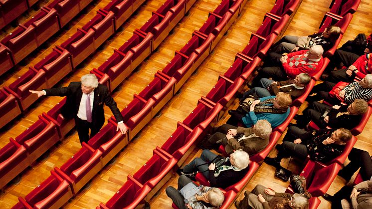 Guidad tur i operahuset med Rolf Nilsson. Foto: GöteborgsOperan 