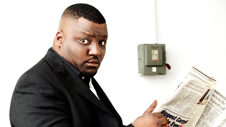 Stjärn-imitatören Aries Spears återvänder till Sverige 