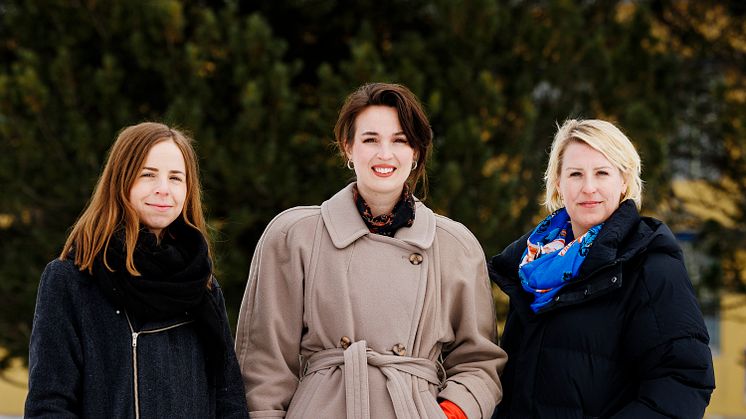 På bild från vänster: Emilia Björkemyr, miljöstrateg, Bodens kommun, Sara Olsson, projektledare hållbarhetsveckan Boden, Anna Jonsson, chef kund och utveckling, Bodens energi. Foto: Mats Engfors / Fotographic