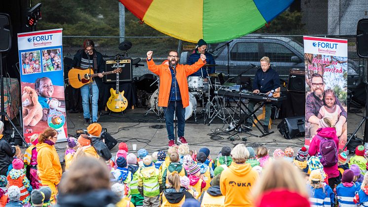 Klaus Sonstad med band under MiniUKA 2019