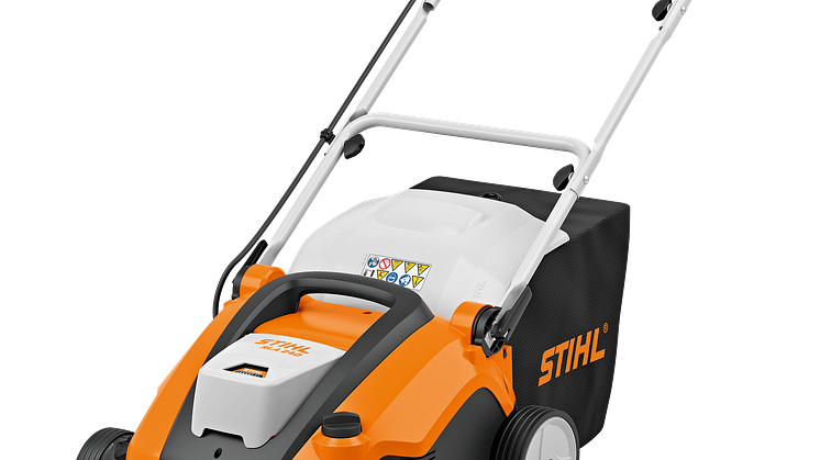 STIHL RLA 240 akkukäyttöinen nurmikon ilmain ja sammaleen poistaja