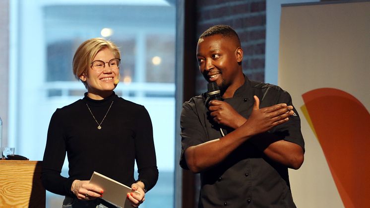 Malin Winberg och Gerald Kwizera under Bizbuz Youth 2021.