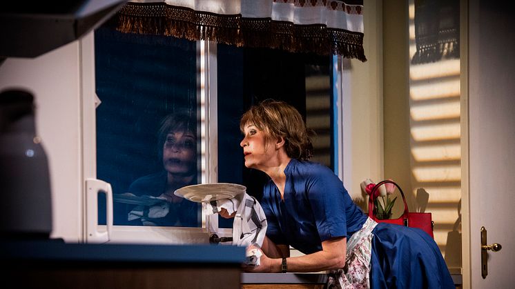 Premiärkväll för Maria Lundqvist i älskade komedin ”Shirley Valentine” på Maximteatern!