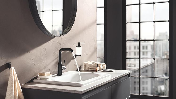 GROHE_Essence basin mixer_Phantom Black_ZZH_T24177I02