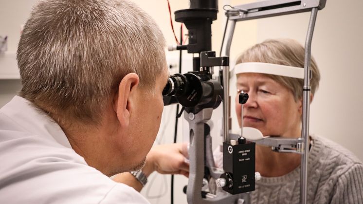 Sammantaget har köerna till de tre ögonklinikerna i länet kortats med drygt 1 500 nybesökspatienter och cirka 300 patienter som opererats för gråstarr.