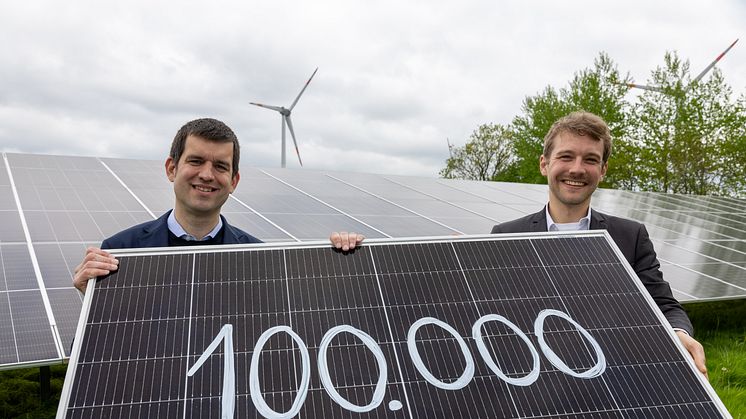 Dr. Benjamin Merkt (li.), Vorstand Netztechnik SH Netz und Niels Gutknecht (r.), Projektmanager Projektrealisierung greentech