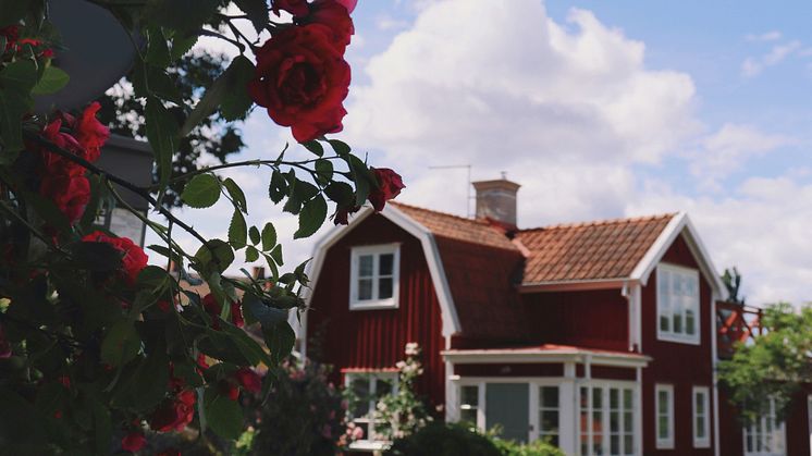 Mer avvaktande tro på fortsatt stigande bostadspriser