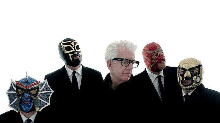 Nick Lowe & Los Straitjackets admat 2019.jpeg