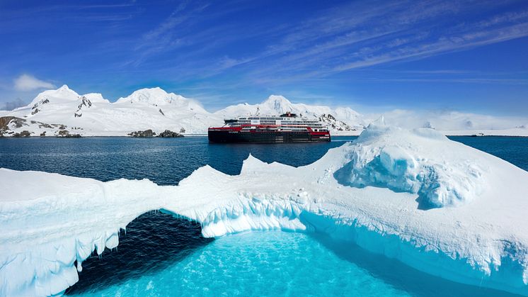 HX (Hurtigruten Expeditions) publishes ESG Report 2023:  Calls for more transparency in the global travel industry  
