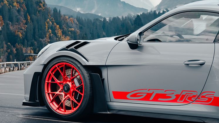 Goodyear Eagle F1 SuperSport R och RS har valts till Porsche 911 GT3 RS