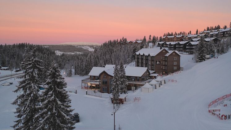 Enligt en färsk undersökning genomförd av Nordstat är den viktigaste faktorn när man väljer skidort priset på boendet. Foto: Vemdalens SkiStar Lodge. 