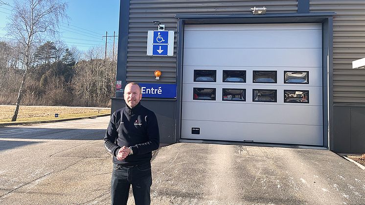 Richard Josefsson är ny stationschef för Bilprovningen i Lysekil och Strömstad   Foto: Bilprovningen