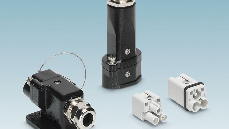 Compact D7 size heavy-duty connectors for railway applications