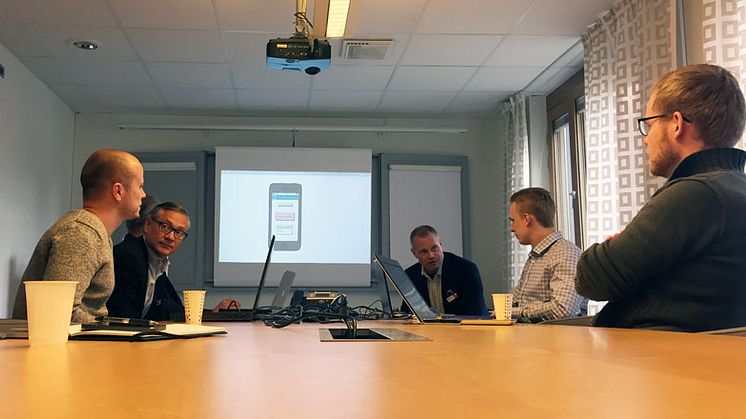 Praktikertjänst med och utvecklar mobilapp för att öka tillgängligheten i vården