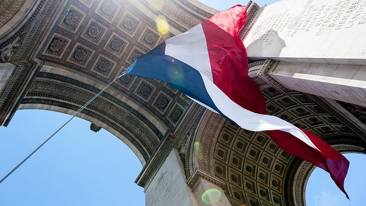 DEST_FRANCE_PARIS_ARC_DE_TRIOMPHE_BASTILLE_DAY_FRENCH_FLAG_GettyImages-158918434 copy_Universal_Within usage period_99230.jpg