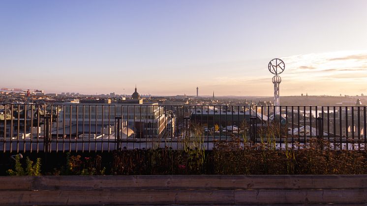 TETTO SATSAR HÖGT MED BAR OCH TERRASS PÅ TAKET I SERGELSTAN