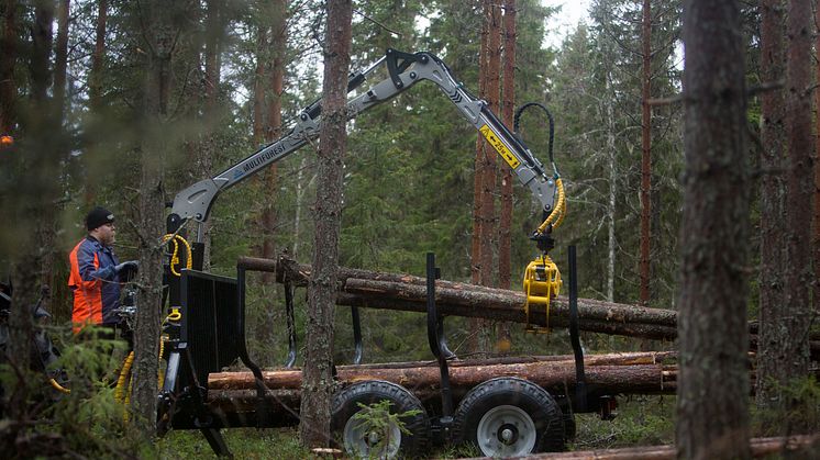 Trejon Multiforest lanserar mindre skogsvagn och kranar