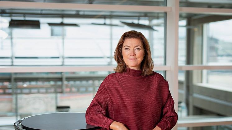 – Av erfaring vet vi at det går i bølger og vi venter på en økonomisk smell nå, sier Kristin Skogen Lund, CEO i Schibsted.