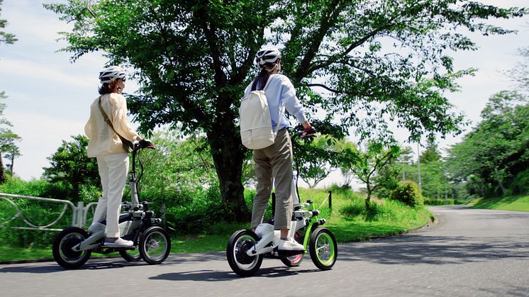 Yamaha Motor - First “TRITOWN” Trial on Public Roads　— Verifying versatility of compact electric two-front-wheeled standing mobility — 
