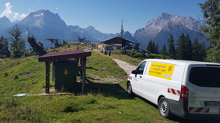 Die Bayernwerk Netz hat den Netzausbau in der Region Freilassing vorgestellt. Das Unternehmen investiert in diesem Jahr 30 Millionen in das regionale Stromnetz.