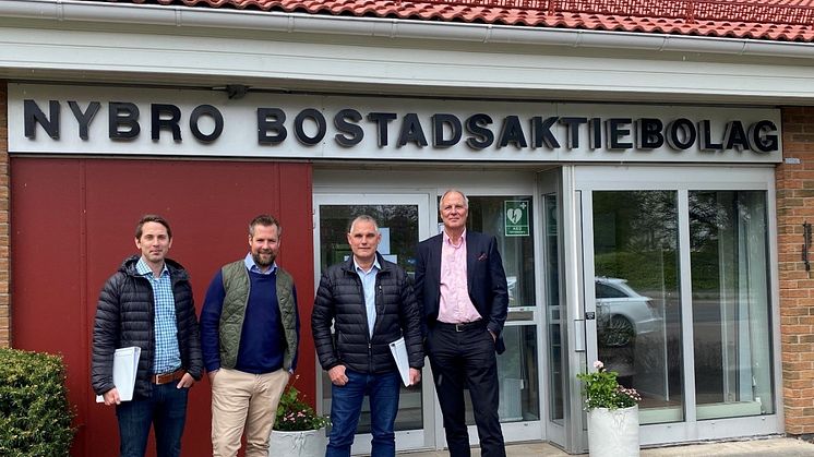 Jammy Stridsjö & Alexander Liljenberg BoKlok, Andreas Paulsson projektchef & Sulev Pull VD Nybro Bostads AB.