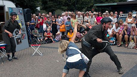 I dag drar Internationella Gatuteaterfestivalen igång