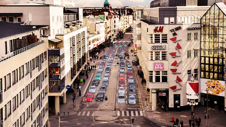 100 bilar på Södra Förstadsgatan
