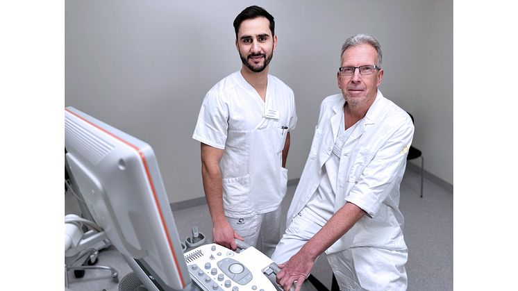 Adil Adlouni, sonograf, arbetar tillsammans med Anders Nilsson, överläkare, på ultraljudsenheten på Skånes universitetssjukhus i Lund där antalet ultraljudslabb nu fördubblats.