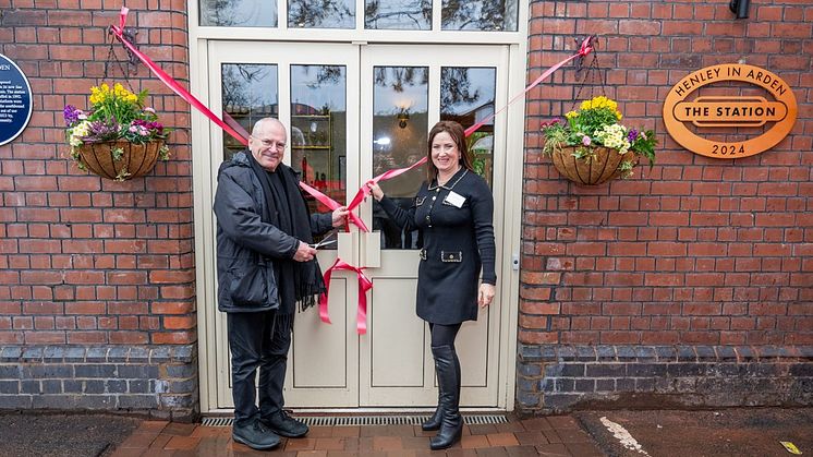 New lease of life for Henley-in-Arden station as Network Rail’s chair Lord Peter Hendy opens new community space