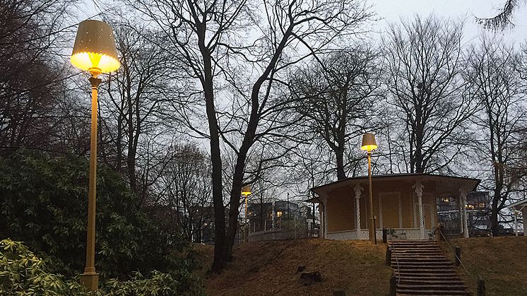 Ny belysning i Norre Katts park skapar vardagsrumskänsla 