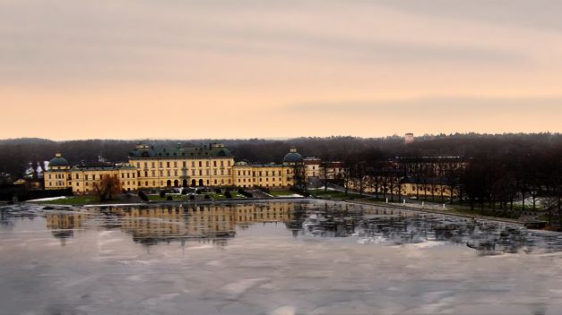 Nu flyttar Ross arkitektur & design till sin nya lokal på Drottningholm!