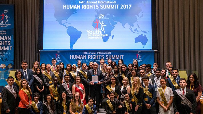 Toppmötet 2017 med Ungdomar för Mänskliga Rättigheter 