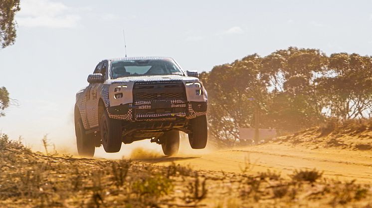 Om et par uger fjernes camouflagen, der skjuler designet på den nye Ford Ranger Raptor. 