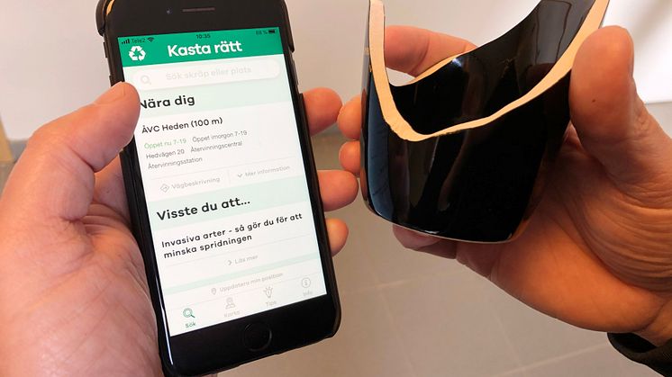 Kasta rätt har uppdaterats. Nu hittar du öppettiderna till återvinningscentralerna direkt i appen.