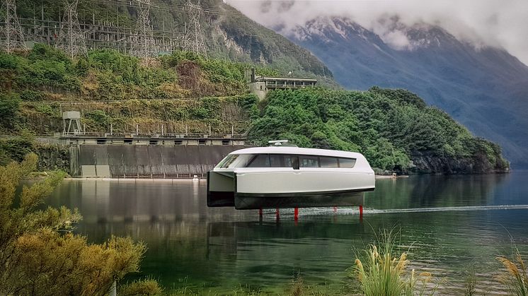 世界初の空飛ぶ電気水中翼船がニュージーランドの最も美しい湖に舞う
