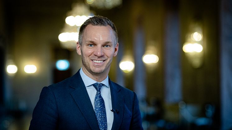 Erik Slottner (KD) som är gruppledare och äldreborgarråd i Stockholms stad kommer företräda Kristdemokraterna i arbetet mot en ny äldreomsorgslag. Foto: Yanan Li.