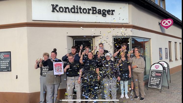 Den lokale bager i Outrup blev ud af 45 bagerier kåret som den mest festlige, da KonditorBager fejrede fødselsdag. Foto: PR.
