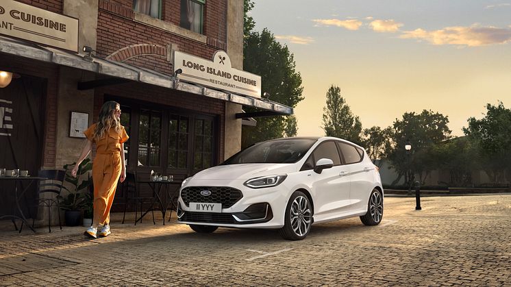 2021_FORD_FIESTA_ST-LINE_01