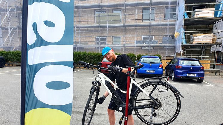 I samarbete med den nya mobila cykeltjänsten GoVelo har Wallenstam tillhandahållit cykelservice för sina bostadshyresgäster i några av bolagets större bostadsområden i Göteborg.