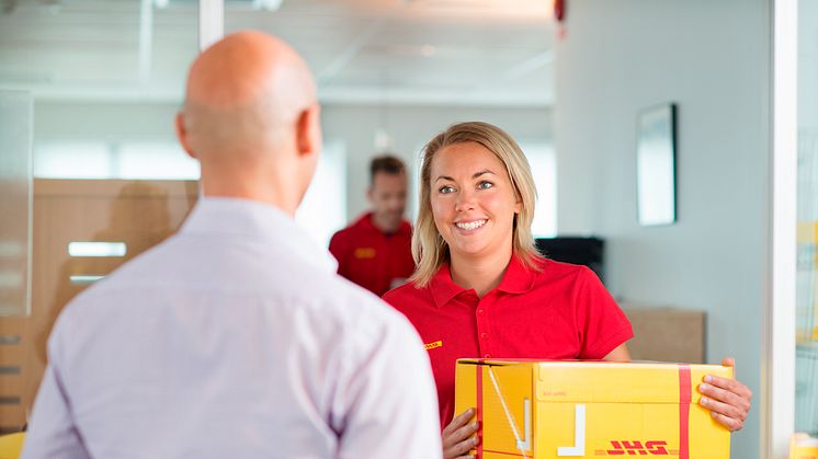 DHL Service Point integreras i europeiskt paketnätverk – kommer att byta namn till DHL Parcelshop 