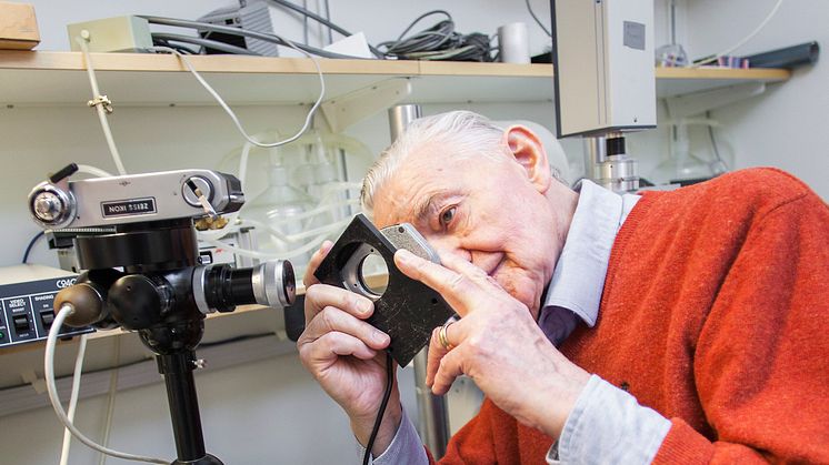 Tekniken bakom mästerfotografen Lennart Nilssons bilder till Tekniska museet