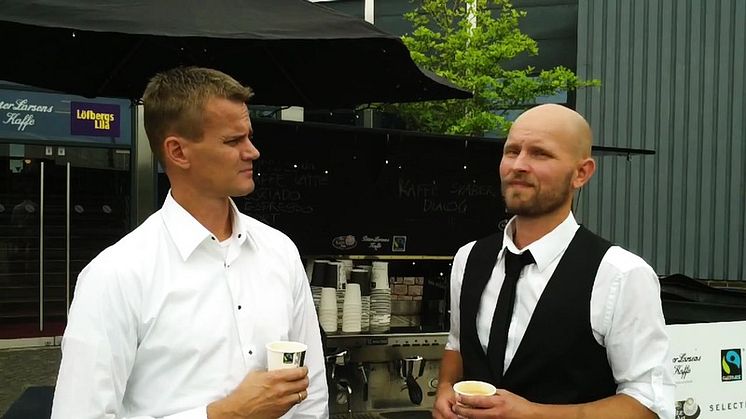 Peter Larsens Kaffe - en dialog mellem Claus Berthelsen og Lars Aaen