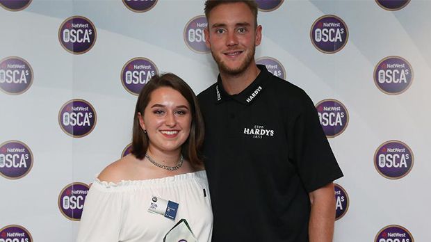 Stuart Broad pictured with Megan Jones, Young Volunteer of the Year