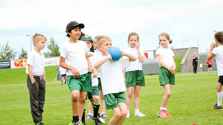 ALLIANZ PARTNERS WITH YOUTH SPORT TRUST FOR ‘DARE TO BELIEVE’ FESTIVALS 