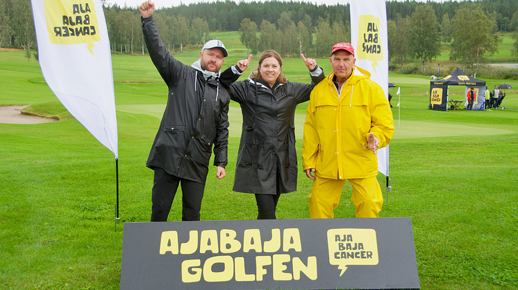 Peter Hägg och Katties Brunberg på AjaBaja Golfen hosted på Linus Ullmark 2023