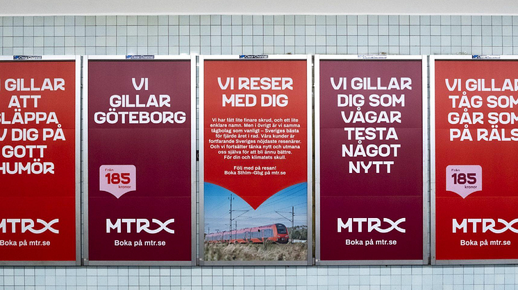 Uppdraget innefattar bl.a. reklamuppsättning i spår- och stationsmiljö för tunnelbanans 100 stationer. Foto: Identity Works