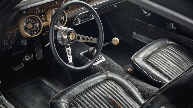 Original-1968-Mustang-Bullitt-interior-1