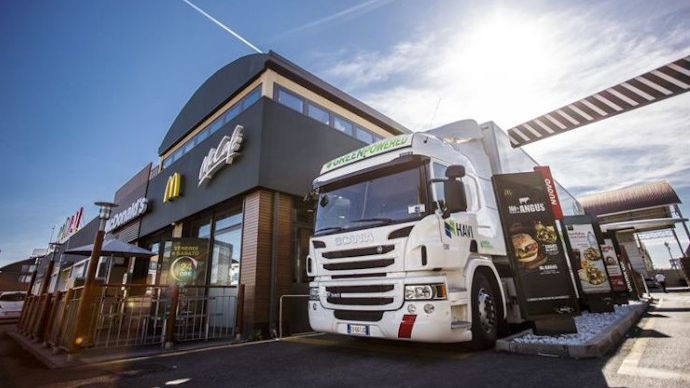 Frityrolja från McDonalds kan bli biobränsle. Foto: Scania